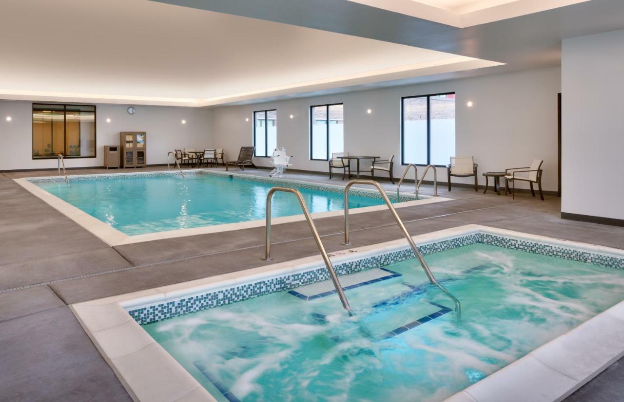 Hyatt Place Anchorage-Midtown Экстерьер фото