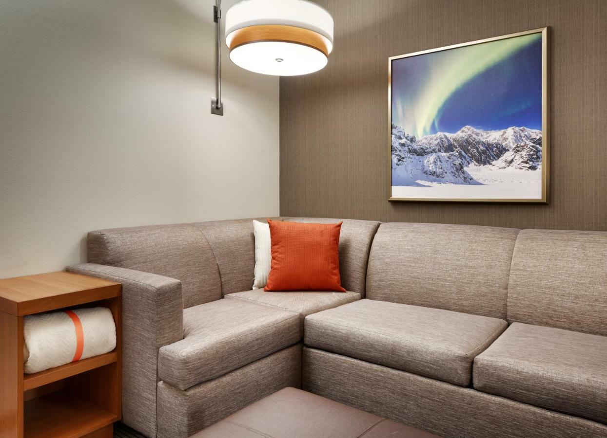 Hyatt Place Anchorage-Midtown Экстерьер фото