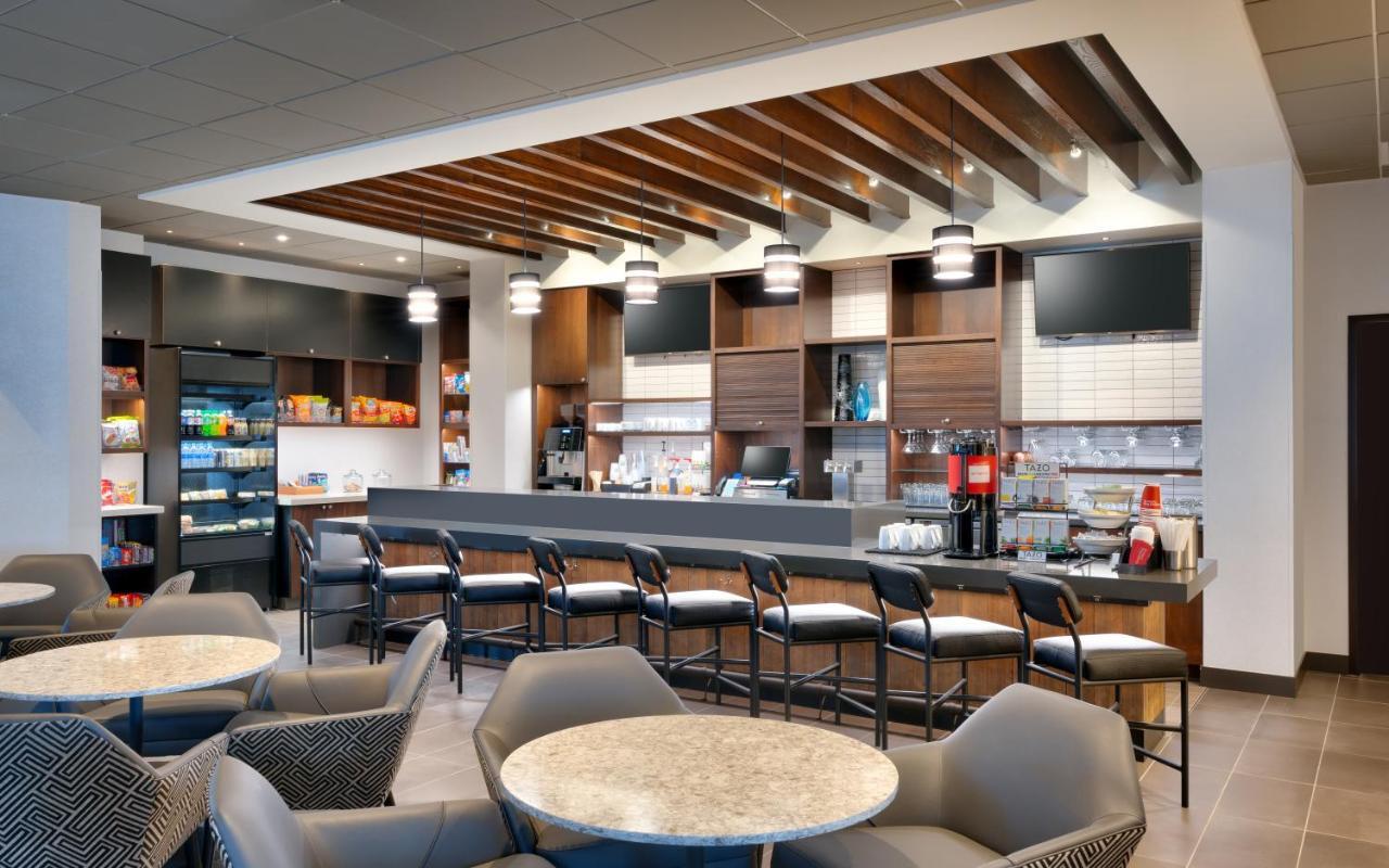 Hyatt Place Anchorage-Midtown Экстерьер фото
